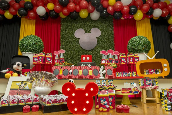 Mickey Mouse Cake Images Libres De Droit Photos De Mickey Mouse Cake Depositphotos Mickey Mouse Cake Images Libres De Droit Photos De Mickey Mouse Cake Depositphotos