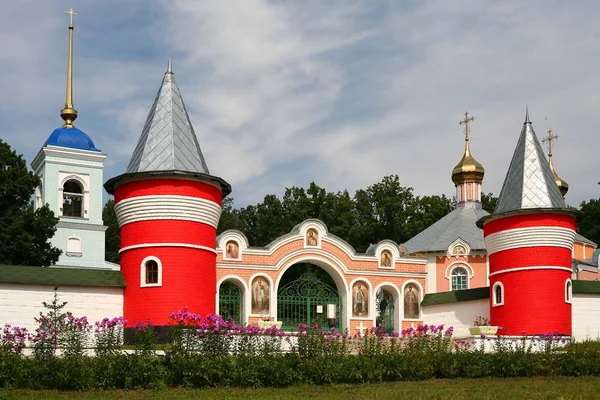 Berdsky aleksandro-nevsky-kloster sophronii — Stockfoto