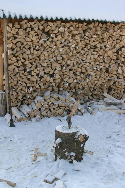 Vinter i byn trä — Stockfoto