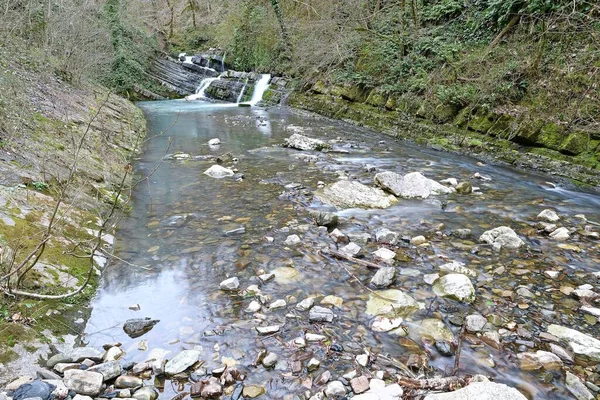 Waterfall Spring Gorge Surrounded Young Foliage — Stock Photo, Image