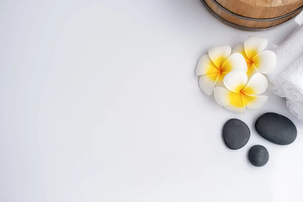 Hình ảnh về liệu trình spa sẽ khiến bạn cảm thấy như đang được chăm sóc tận răng. Với những liệu pháp chủ đạo dành cho da bạn sẽ tận hưởng được không gian tuyệt vời và cảm giác thoải mái tuyệt đối. Hãy để mình được cưng chiều và thư giãn tuyệt đối với spa! 