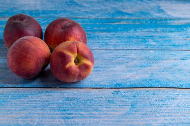 Şeftali ahşap tablo