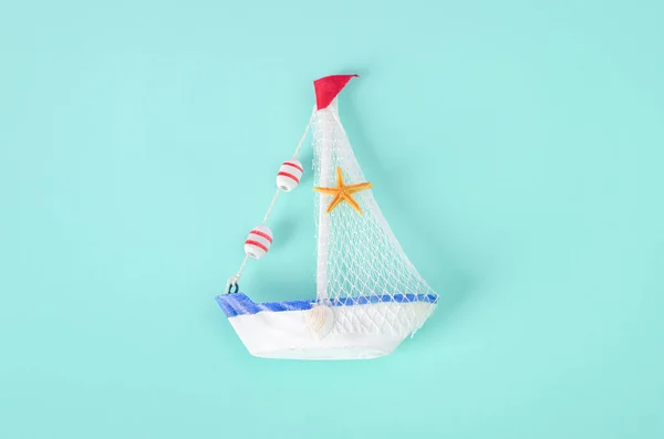 Antique Sail Boat Toy Model Rope Seashell White Blue Background — Stock Photo, Image