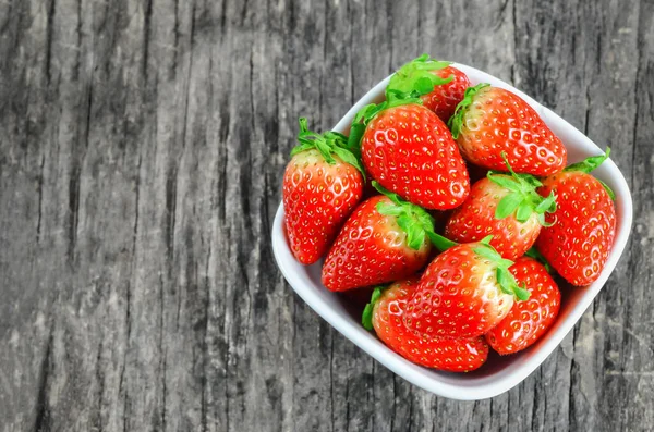 Top View Red Strawberries White Bowl Wooden Table — Stock Photo, Image