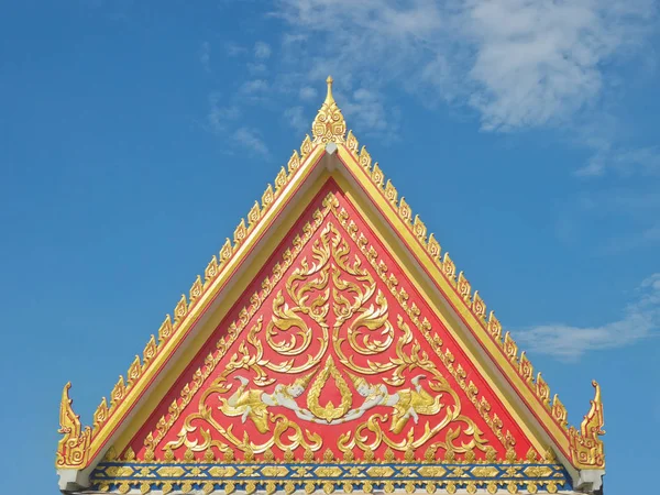 Boeddhistische tempel gable — Stockfoto