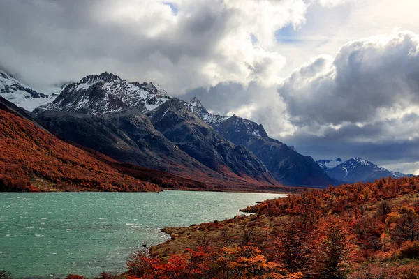 Lagoa Madre Hija Floresta Faia Perto Monte Fitz Roy Andes — Fotografia de Stock