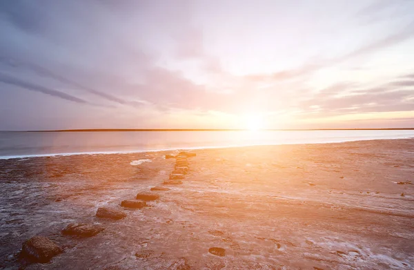 Puesta de sol en el lago —  Fotos de Stock