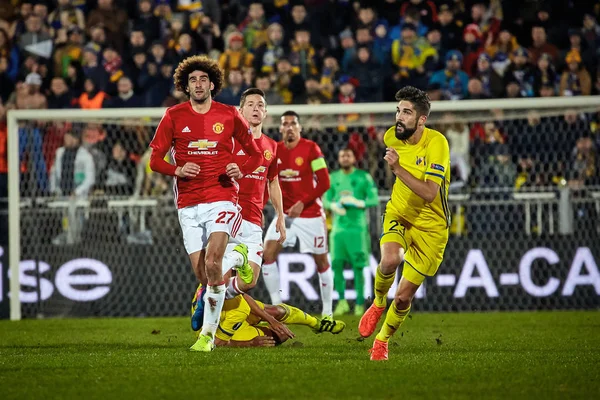 Marouane Fellaini, gra chwile w meczu 1/8 finału Ligi Europy — Zdjęcie stockowe