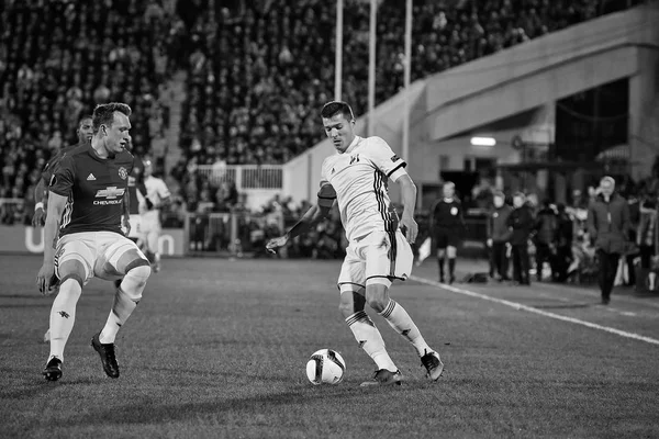 Philip Jones, Momentos de juego en el partido 1 / 8 final de la Europa League — Foto de Stock