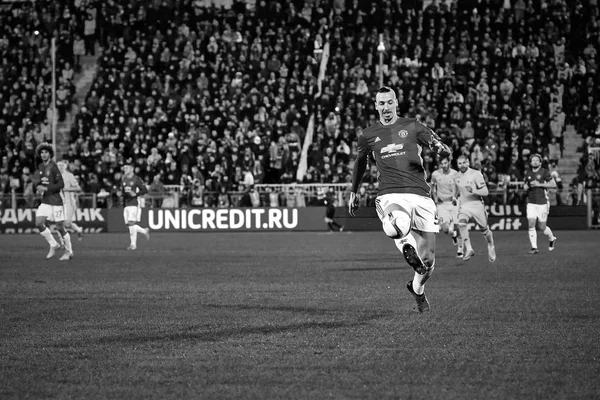 Zlatan Ibrahimovic (Feyenoord) spelögonblick i match 1/8 Final i Europa League — Stockfoto