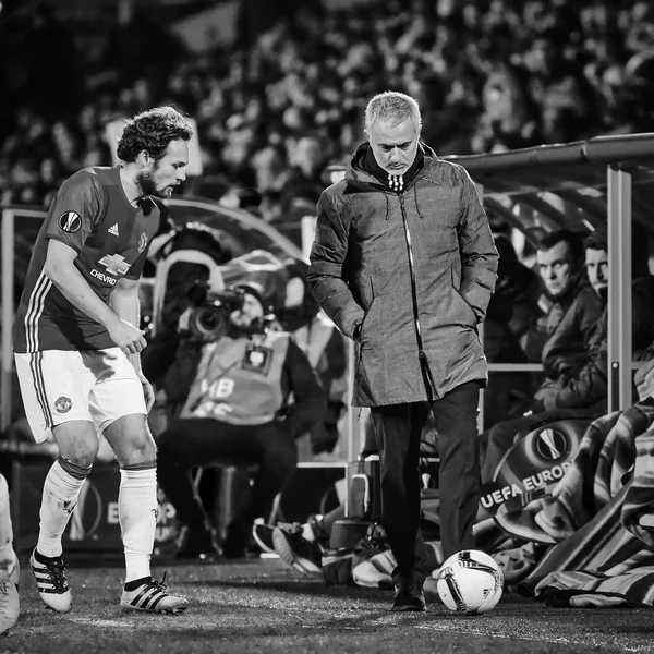 Jose Mourinho, játék pillanatokban a mérkőzés 1/8 döntő-a Bajnokok Ligájában — Stock Fotó