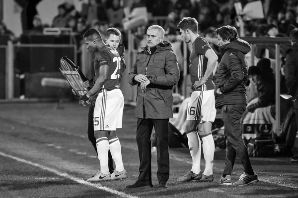 Ζοζέ Μουρίνιο, στιγμές του παιχνιδιού σας σε αγώνα 1/8 τελικού γύρου του Europa League — Φωτογραφία Αρχείου