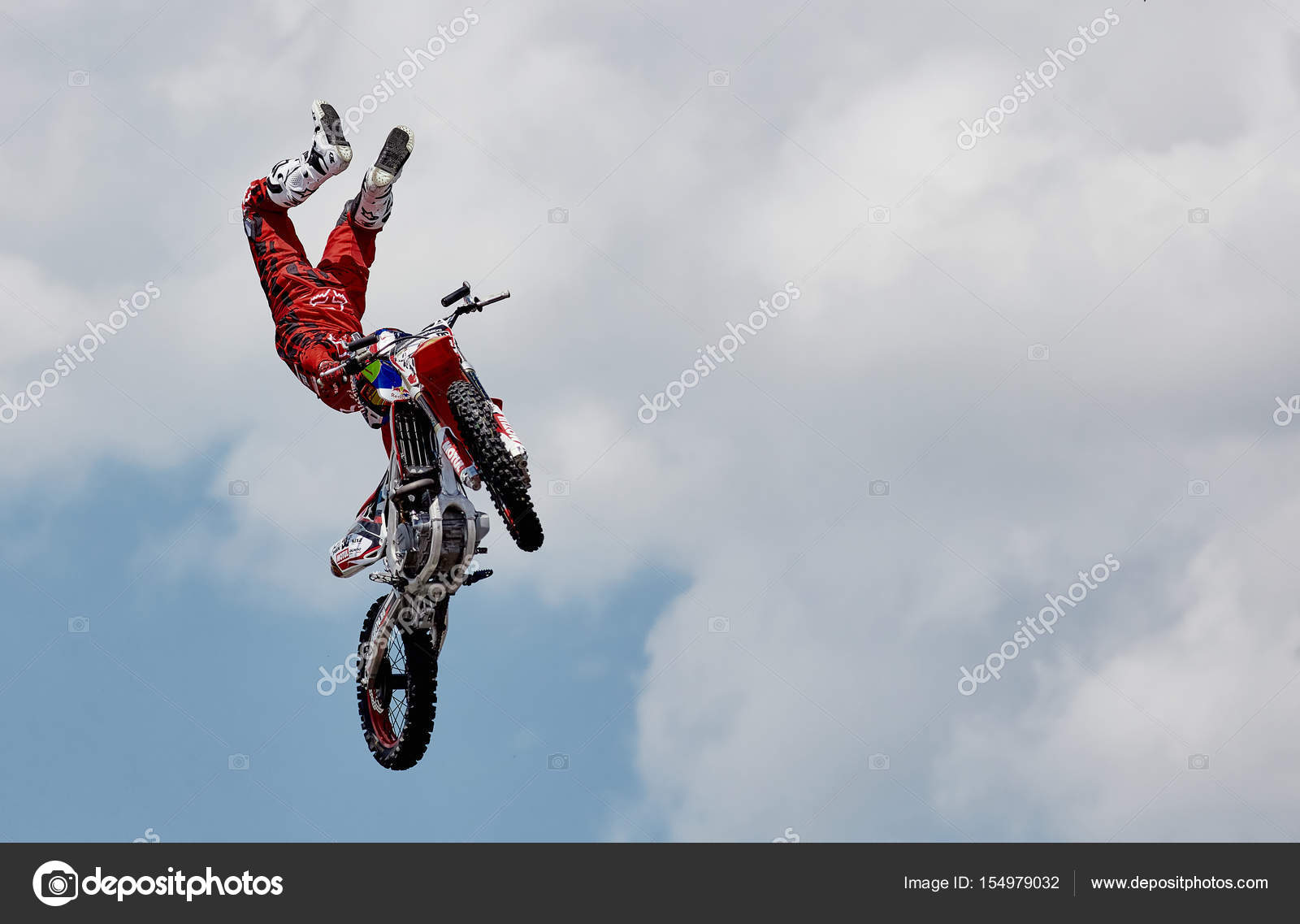 What is FMX (Freestyle Motocross)?