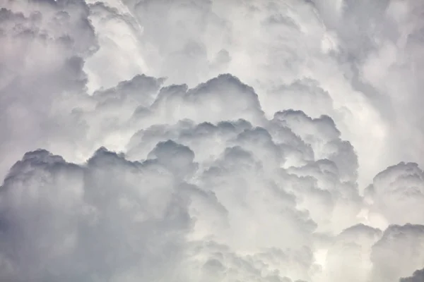 Fond nuageux. vue de la hauteur des nuages — Photo