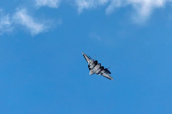 Soechoj T-50 Pak-Fa vijfde generatie gevechtsvliegtuigen — Stockfoto