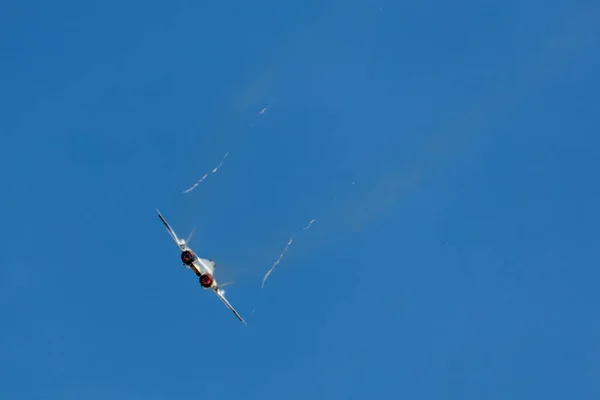 Combat fighter jets flyby with afterburner. fifth generation fighter — Stock Photo, Image