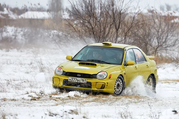 Rali de Inverno. Subaru Impreza wrx . — Fotografia de Stock