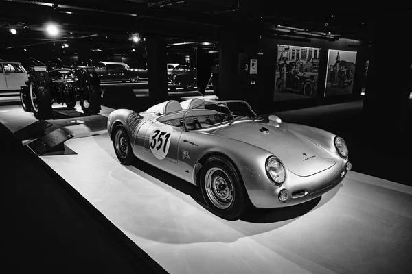 Porsche 550 Spyder. Legendary first Porsche racing car. Vintage — ストック写真