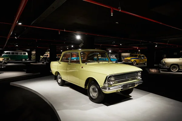 Moskvich-408. Soviet old car. Retro car. Classic Car exhibition — ストック写真