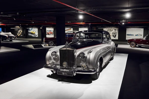 Rolls-Royce Silver Cloud. Lyxig retrobil. Klassisk bil — Stockfoto