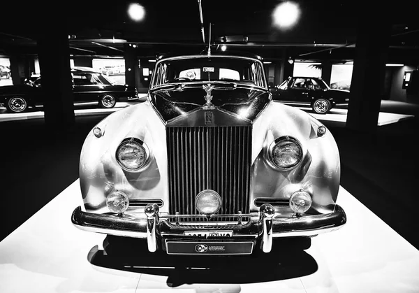 Rolls-Royce Silver Cloud. carro retro de luxo. Carro clássico — Fotografia de Stock