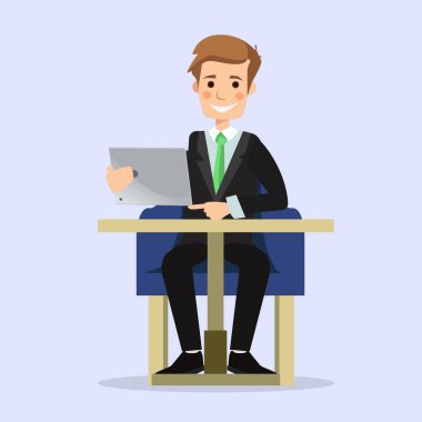 Gülümseyen genç ve mutlu işadamları formal giyim, laptop, dostu yazıhane çevre, uzay coworking çalışma