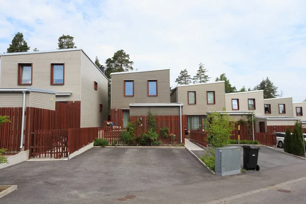 Stockholm / İsveç - 06 07 2019: Modern ahşap ekolojik evler 