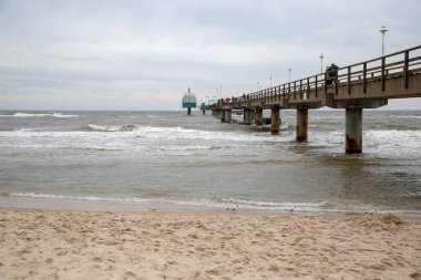 Zinnowitz 'in kullanışlı baltık denizindeki lağımı.