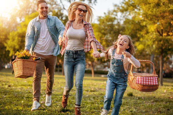 Conceito de família feliz — Fotografia de Stock