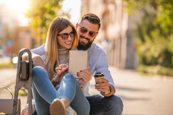 Junges Verliebtes Paar Genießt Seine Romantischen Momente Liebenswertes Paar Genießt — Stockfoto