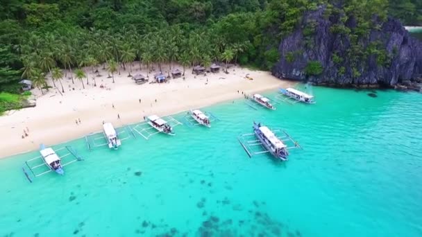 Luftaufnahme Von Tropischen Strandurlaub Sieben Kommandos Strand Nido Palawan Insel — Stockvideo