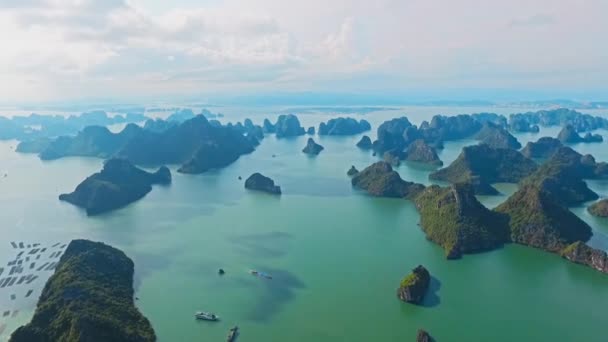 Vista Aérea Halong Long Bay Vietnã — Vídeo de Stock