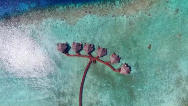 Uitzicht Vanuit Lucht Luxueuze Overwater Bungalows Villas Resort Malediven Eilanden — Stockvideo