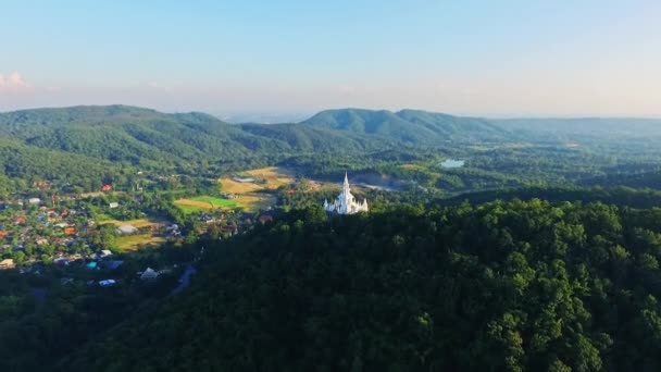 Aeronave Templo Antigo Nas Montanhas — Vídeo de Stock