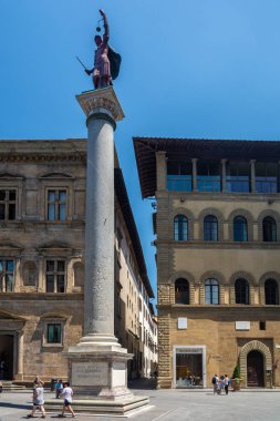 Floransa 'daki Santa Trinita Meydanı