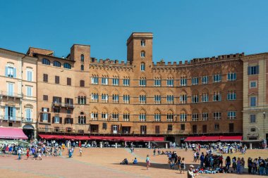 Siena 'daki Piazza del Campo