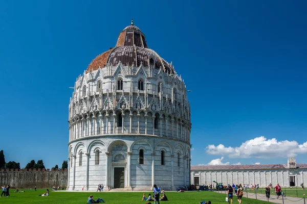 The Pisa Baptistery — Stock Photo, Image