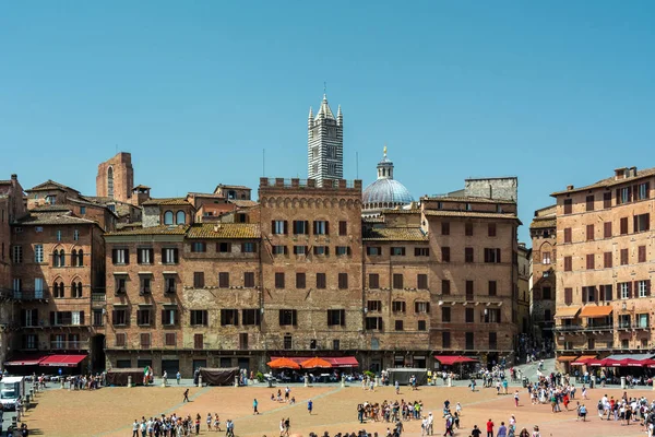 Siena 'daki Piazza del Campo