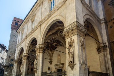 Loggia della Mercanzia Siena