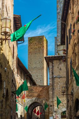 San gimignano için yapılan kule