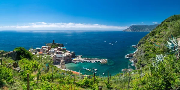 Vernazza en Italie, le cinque terre — Photo