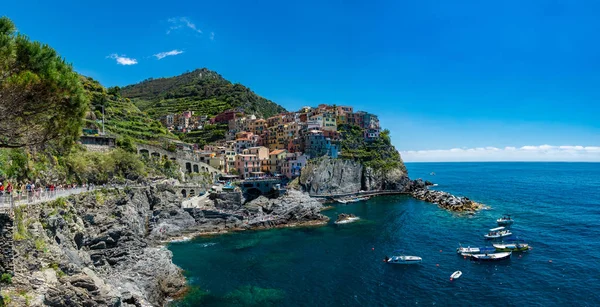 イタリアのManarola 、シンクルなテラス — ストック写真