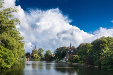 Bruges gölde Minnewater