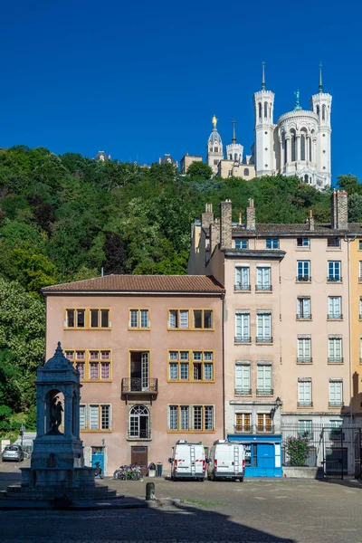 Lyon 'daki Notre Dame de Fourviere Bazilikası. — Stok fotoğraf