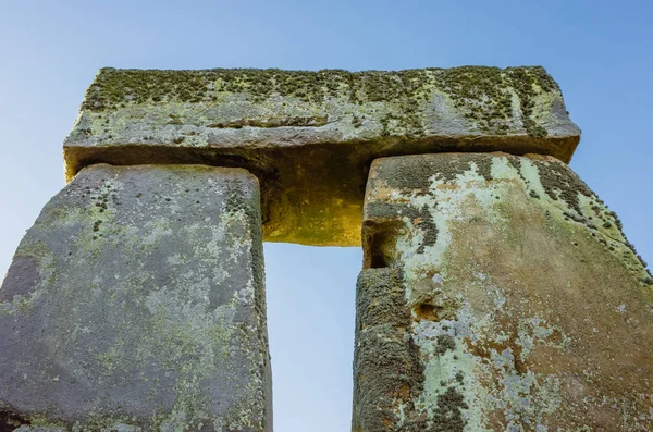 Olhando Para Uma Visão Detalhada Dos Arcos Mais Completos Stonehenge — Fotografia de Stock