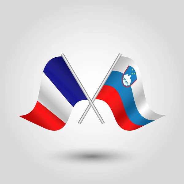 Vector dos banderas francesas y eslovenas cruzadas en palos de plata - símbolo de Francia y slovenia — Archivo Imágenes Vectoriales