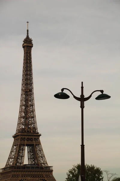 Вид Эйфелеву Башню Парижа — стоковое фото