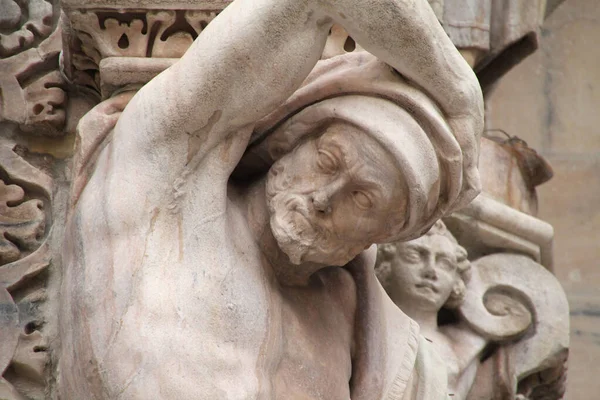 Detalle Fachada Catedral Milán —  Fotos de Stock