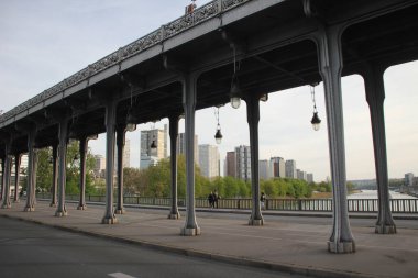 Bir Hakeim Köprüsü, Paris