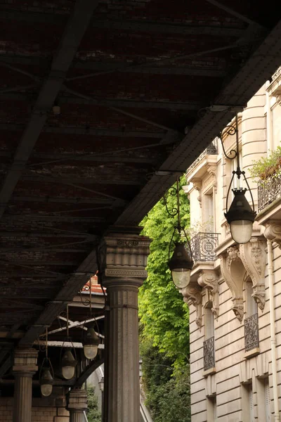 Detalj Bir Hakeim Bridge Paris — Stockfoto